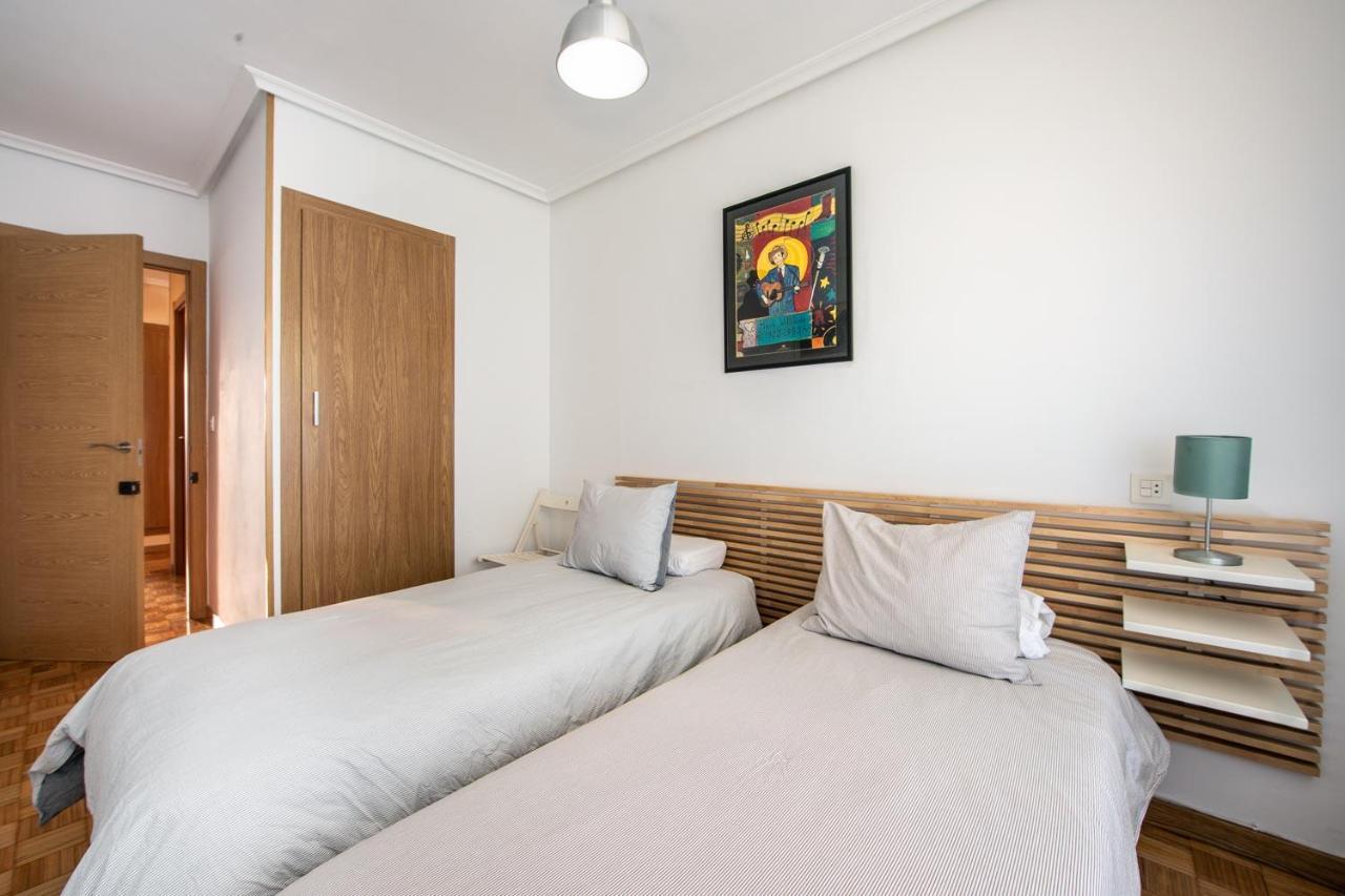 Magnifico Apartamento En El Centro De โอเบียโด ภายนอก รูปภาพ